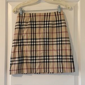 Burberry Vintage Nova Check Mini Skirt Size 4
